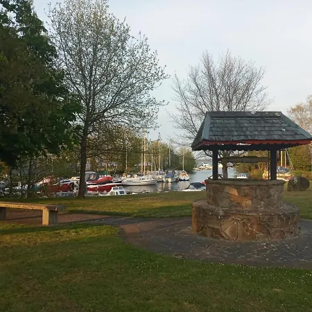 Lakeview Sleeps 6 Modern Newbuild Fab Scenic Area * Nenagh