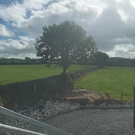 Lakeview Sleeps 6 Modern Newbuild Fab Scenic Area Nenagh